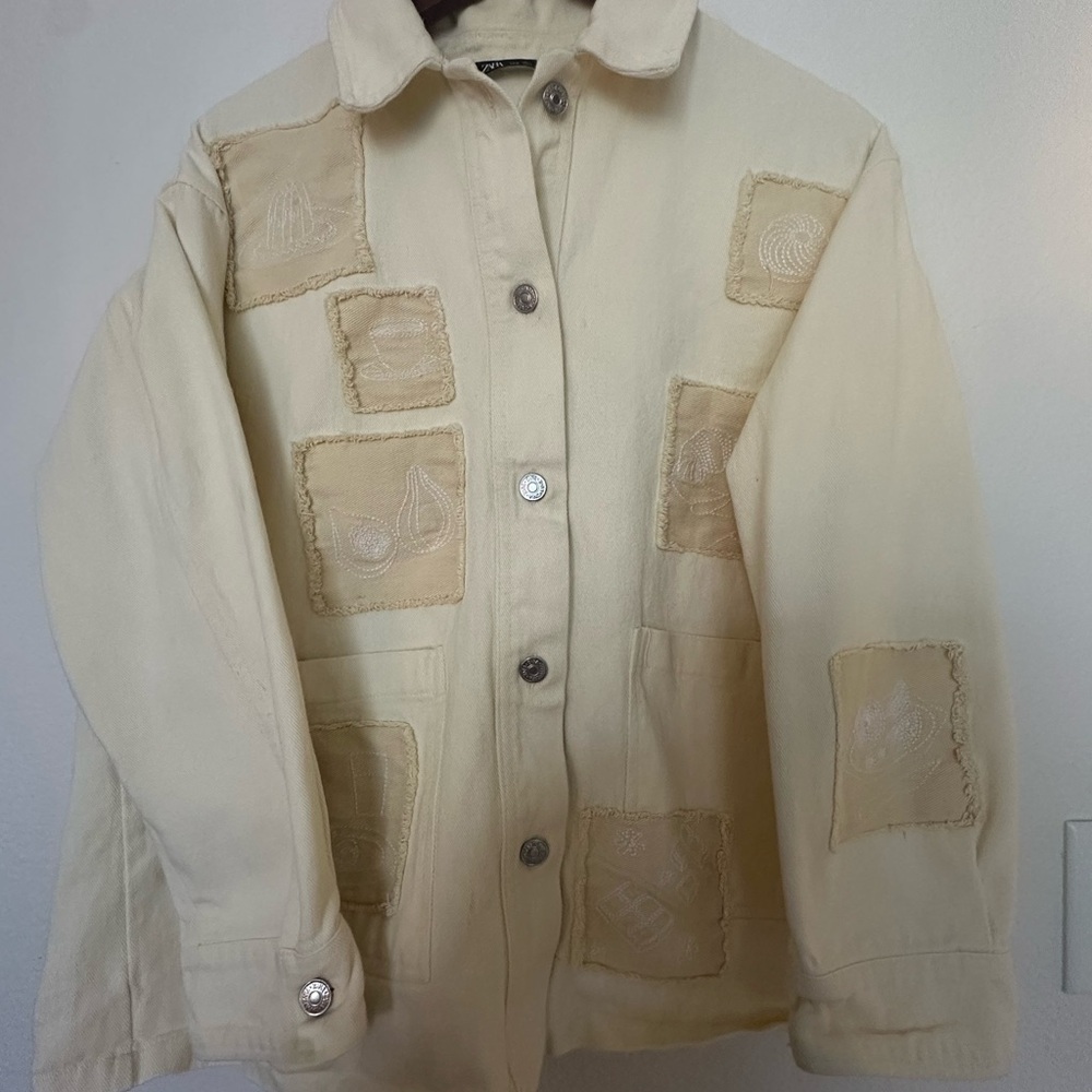 Zara Women's butter yellow Jacket with Patchwork Design